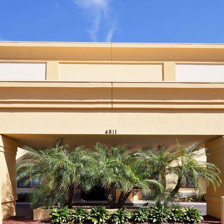 Hotel La Quinta By Wyndham Tampa Fairgrounds - Casino Mango Exteriér fotografie